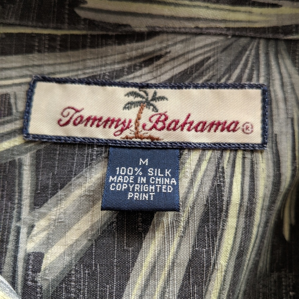 Button up - Picture 2 of 2